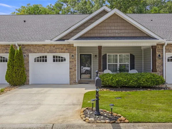 65 Hillsborough Dr, Anderson, SC 29621