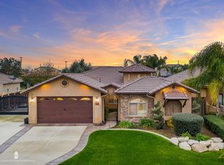 12705 Montbatten Pl, Bakersfield, CA 93312