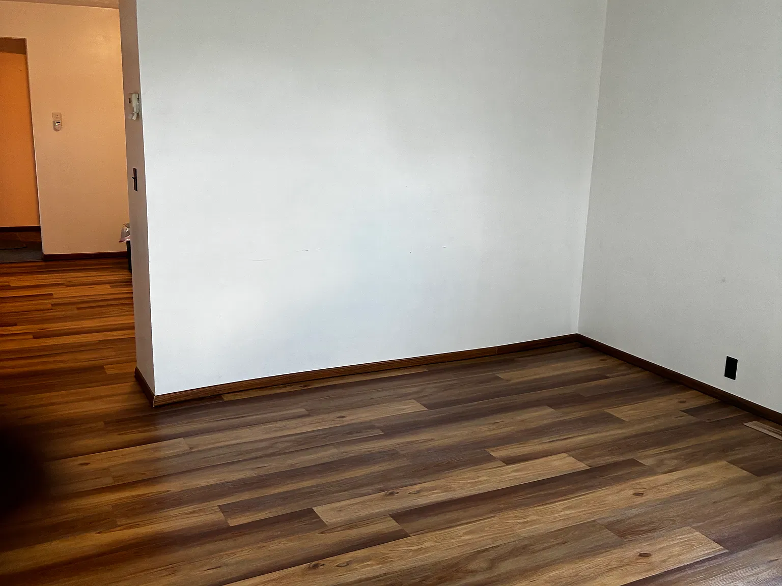 2 bed, 1000 sqft, $1,000 — Photo 3