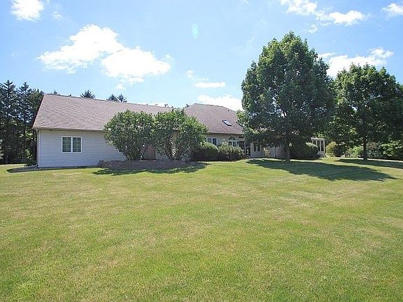 5th image of 11801 N Deerfield Dr