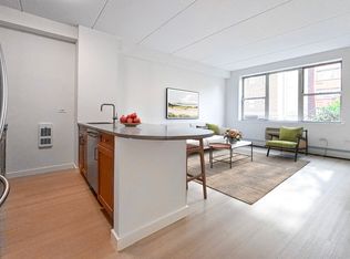 280 E 2nd St #201, New York, NY 10009