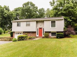 206 Woodridge Dr, Cranberry Township, PA 16066