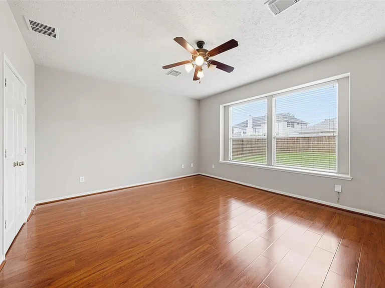 18010 Timber Crossing Ln — Photo 10
