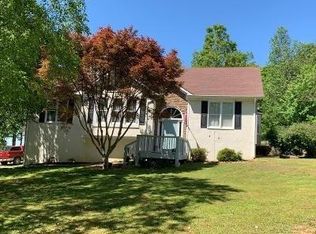 70 Indian Springs Dr, Rydal, GA 30171