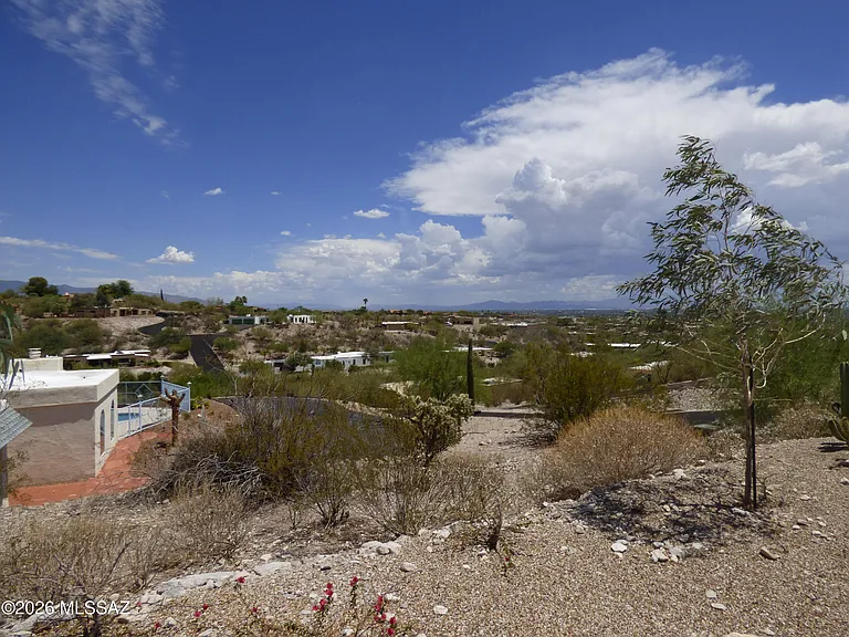 5721 E Paseo Cocospera — Photo 43