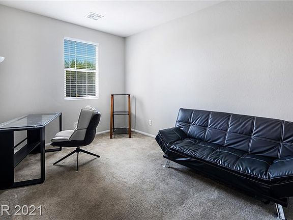4th image of 370 Moon Aura Ave
