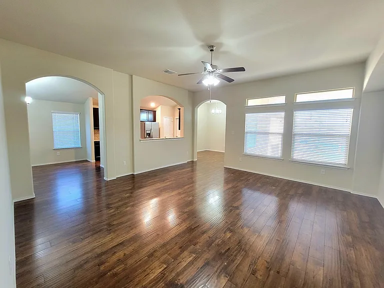 4805 Mohawk Dr — Photo 8