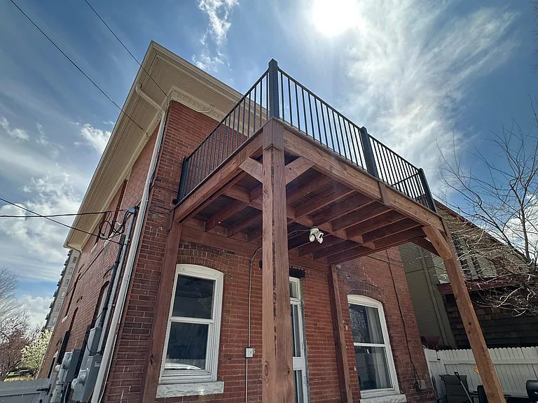 279 N Logan St — Photo 19