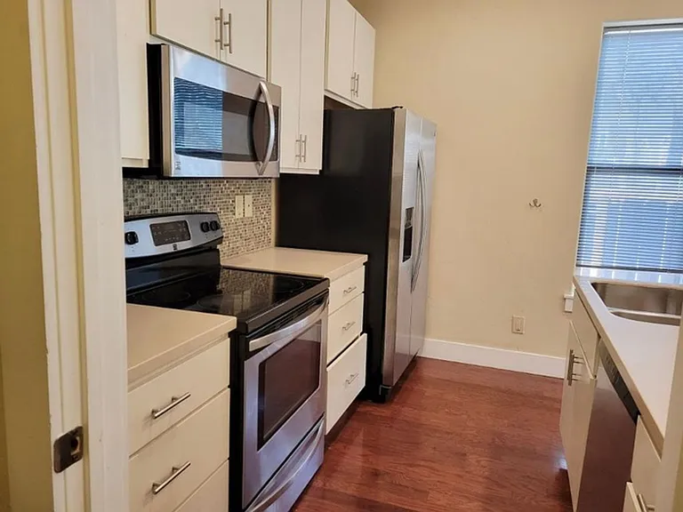 525 E Kiowa St #201 — Photo 6