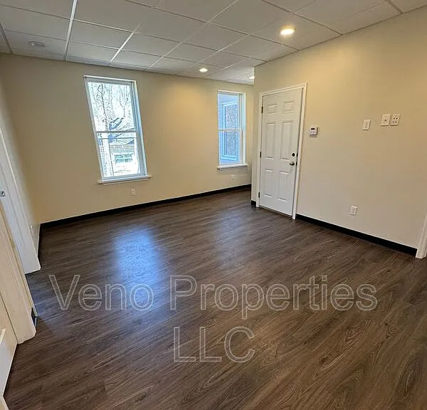 219 Spring Ave #1 — Photo 16