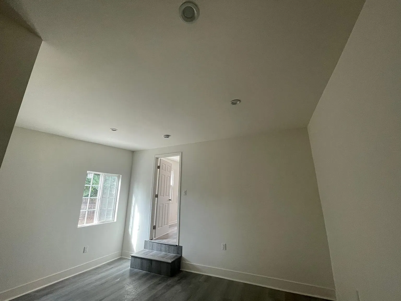 1 bed, $2,350 — Photo 3