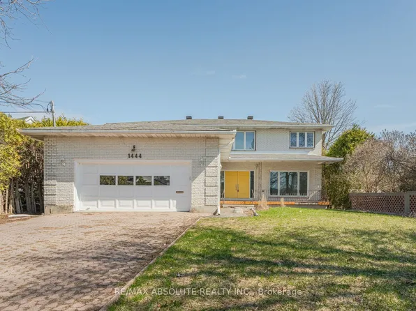 1444 Normandy Cres, Ottawa, ON K2C 0N6