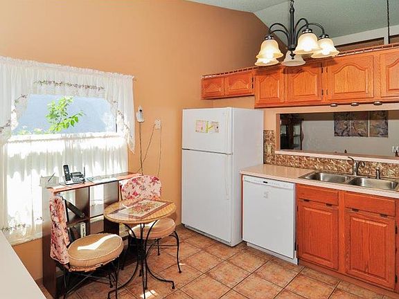 2nd image of 10224 Comfort Cir