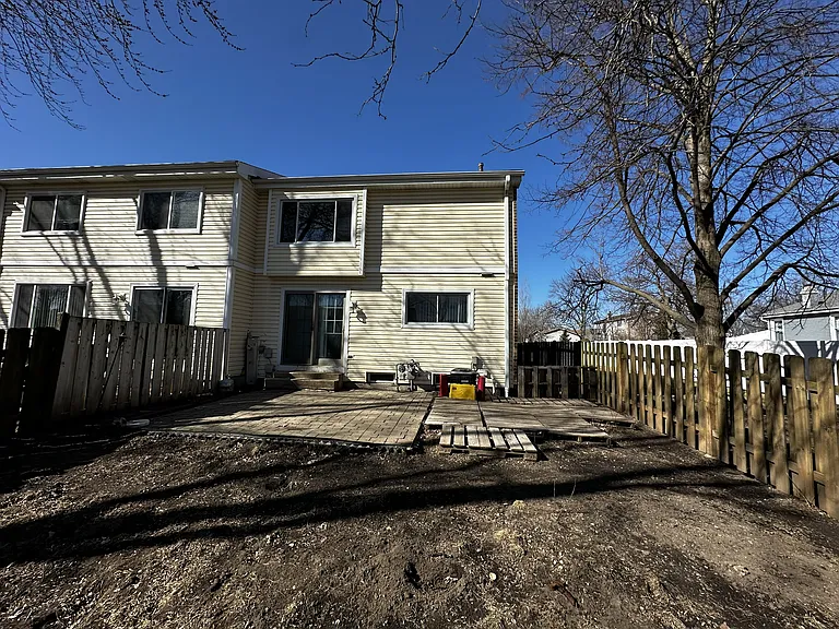 2199 London Dr — Photo 13