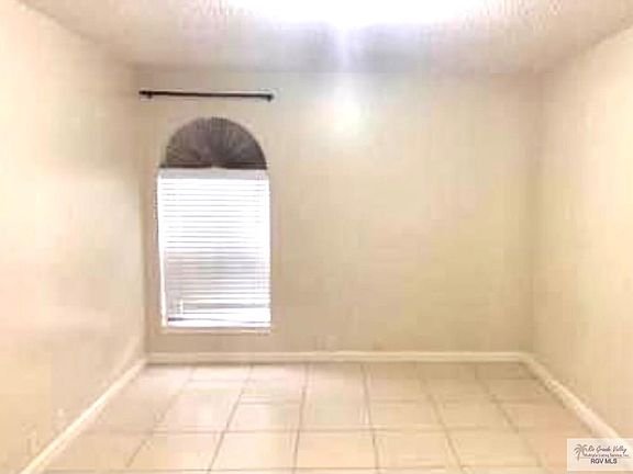 5th image of 1900 E Elizabeth St Unit 1013