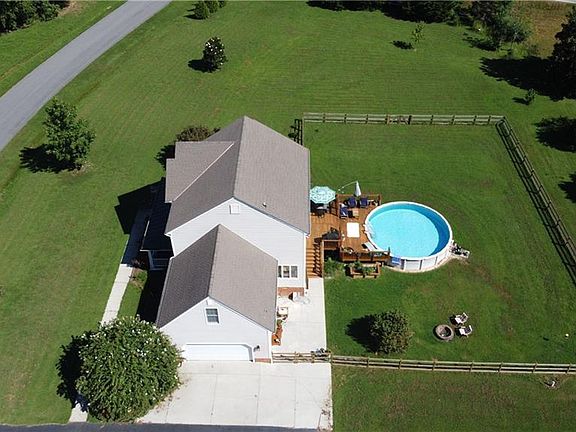 5th image of 6439 Cookes Farm Dr