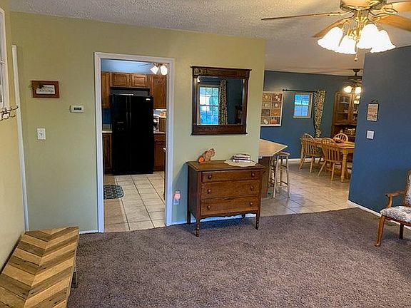 3rd image of 1543 Texas Dr