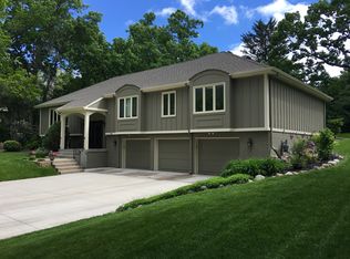 9801 Oak Ridge Trl, Minnetonka, MN 55305