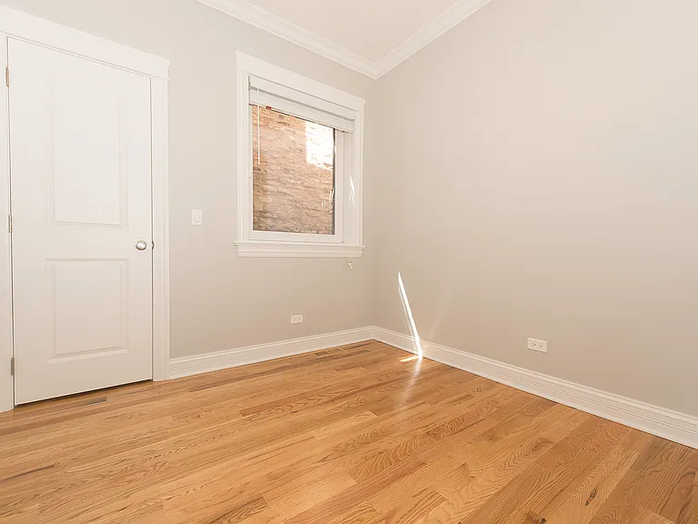 2346 W Grand Ave #1S — Photo 6