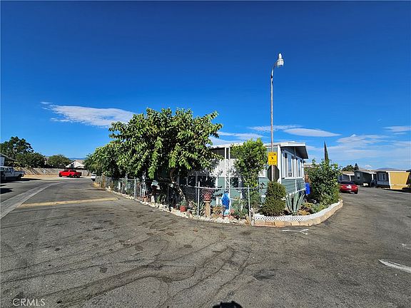 4th image of 10701 Cedar Ave Space 104