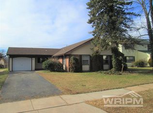 31 Henderson Ln, Willingboro, NJ