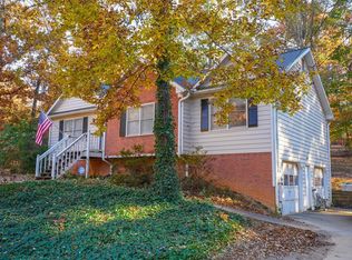 26 Indian Springs Dr, Rydal, GA 30171