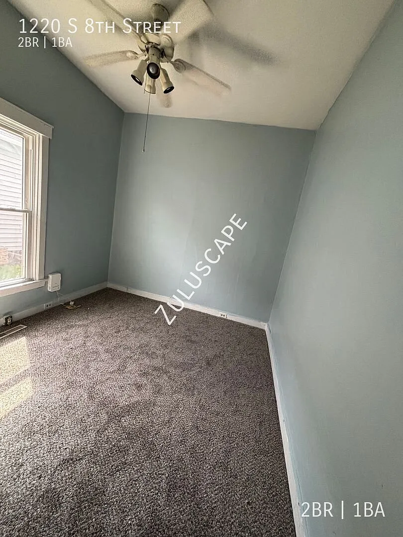 1220 S. 8th Street / 2 bedroom 1 bathroom in Noblesville Indiana — Photo 3