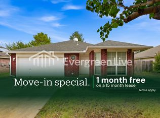 413 W Chantilly Way, Mustang, OK 73064