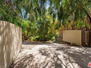 22760 Chamera Ln, Topanga, CA 90290