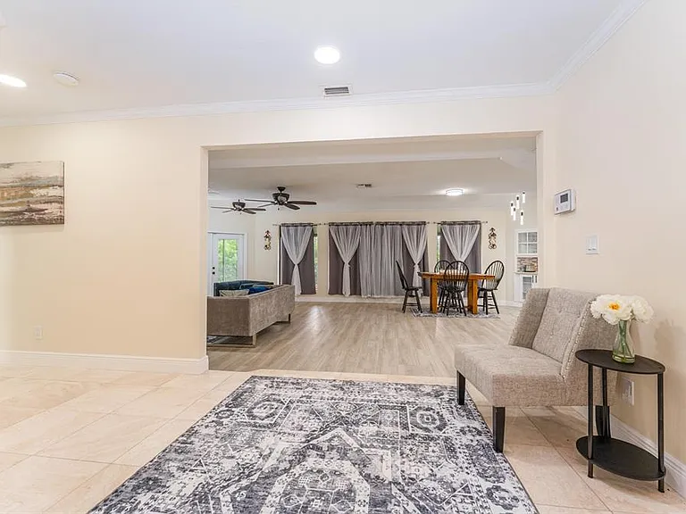 6151 Silver Oaks Dr — Photo 24