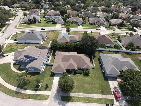 4th image of 1034 Sadie Ln