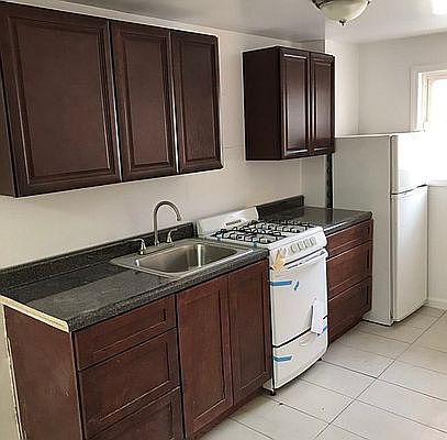 2nd image of 43 E 32nd St Floor 2