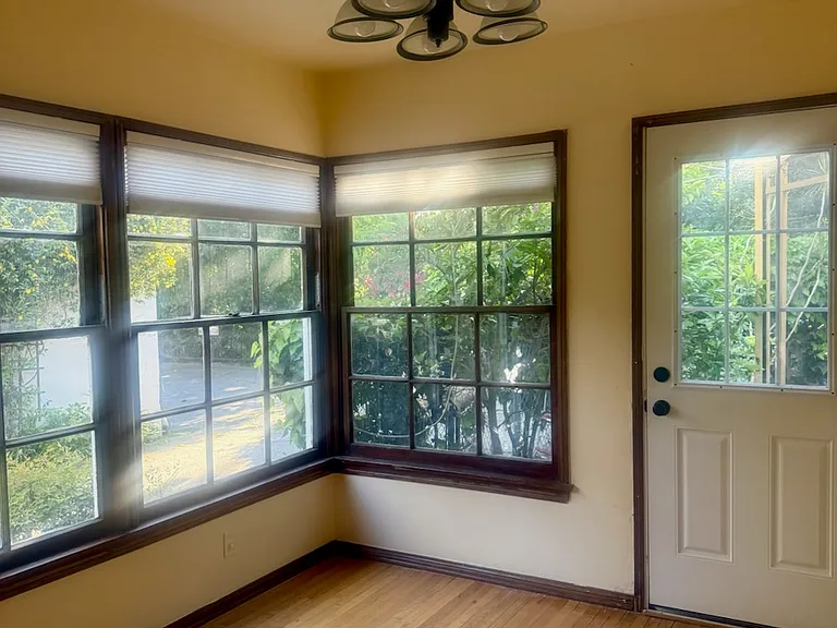 Coldwater Canyon Ave — Photo 11