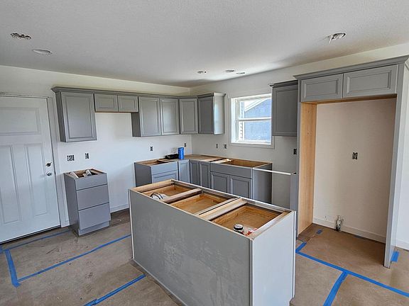 3rd image of 1348 4th St NW