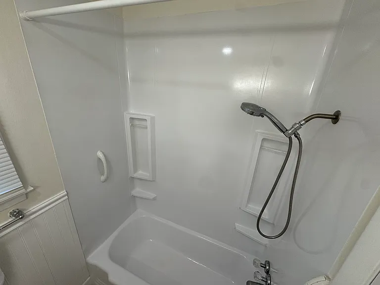 1419 Joy Ave — Photo 6
