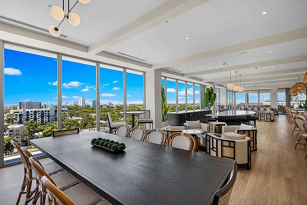 1 bed, 575 sqft, $2,027 — Photo 1