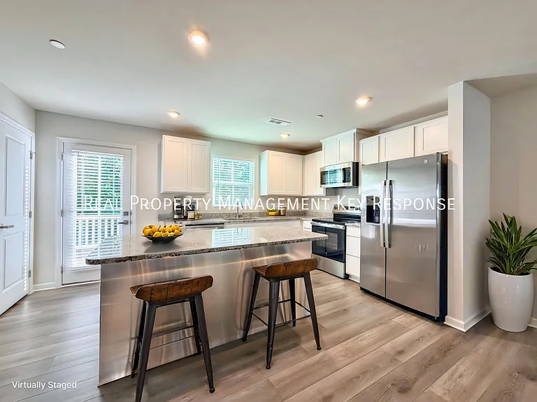 5068 Snow Owl Ct — Photo 5