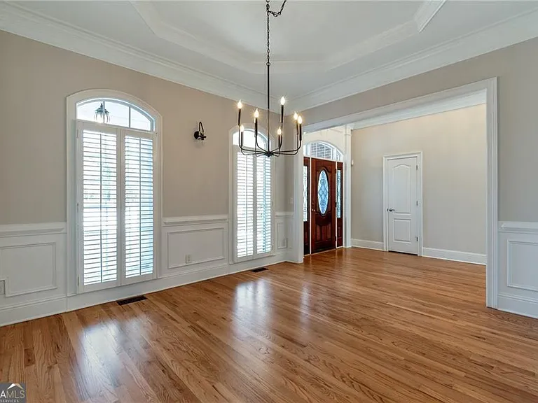 115 Wolf Willow Ct — Photo 6