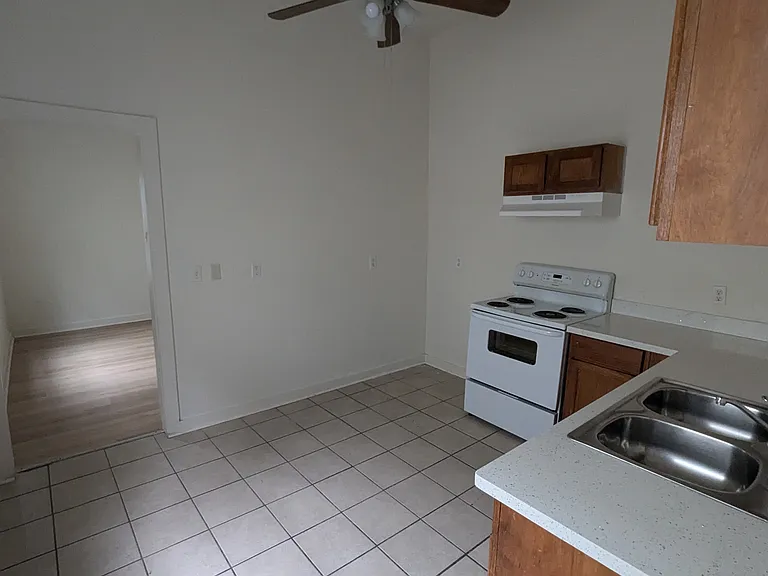 2914 Baudin St — Photo 13