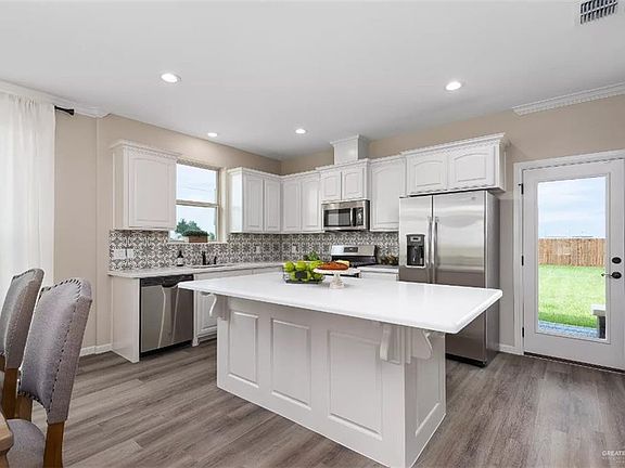 5th image of 6001 White River Dr