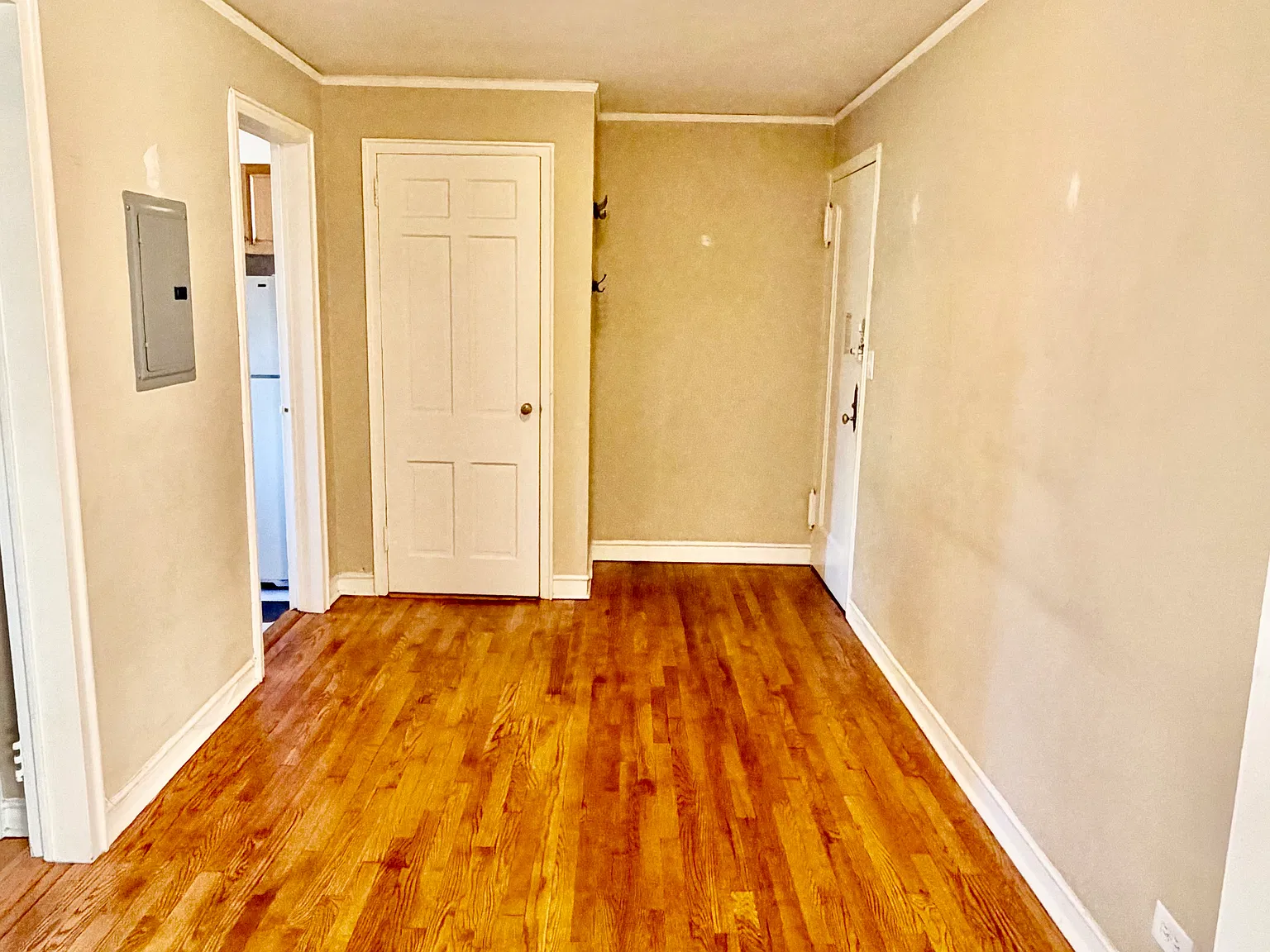 1 bed, $2,495 — Photo 4