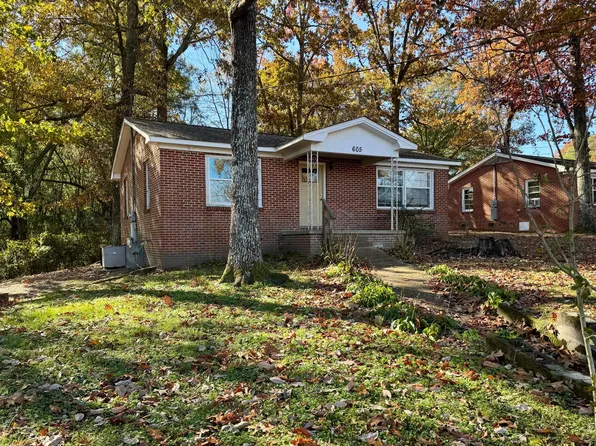 605 McNutt Dr, Haleyville, AL 35565