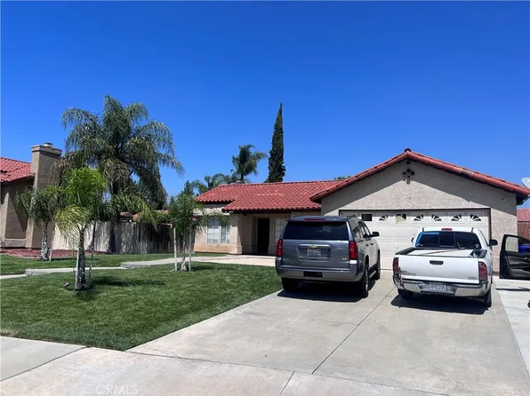 1250 W Woodcrest St, Bloomington, CA 92316