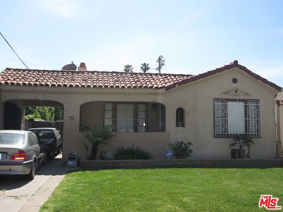 1st image of 512 W 104th Pl