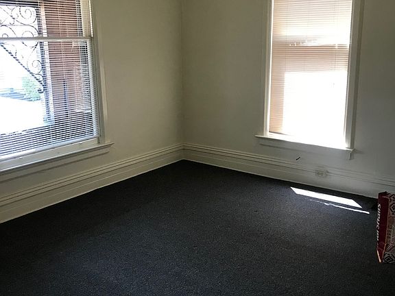 2nd image of 230 W 8th St #2W-1