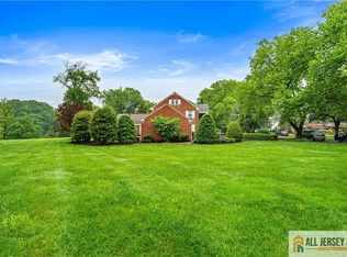 53 Patton Dr, East Brunswick, NJ 08816