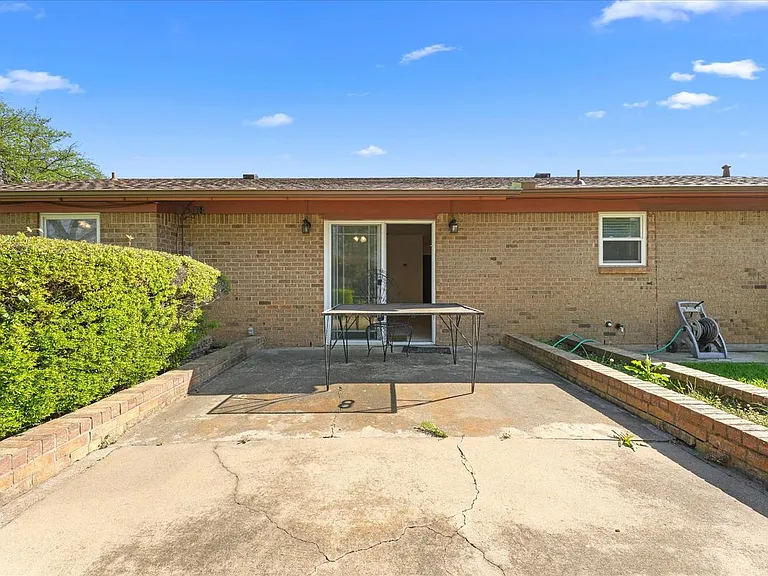 3229 Oak Timber Dr — Photo 8
