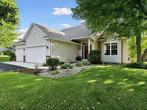 3rd image of 737 Williams Dr