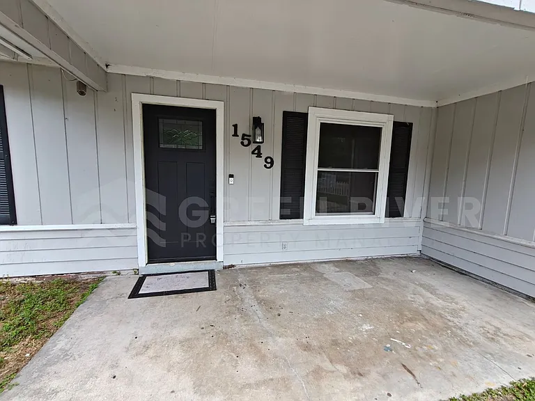 1549 Sonoma Ct — Photo 5