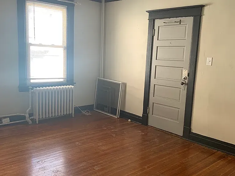 40 Spring St #1 — Photo 3